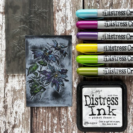 NEW!【限定クレヨンおまとめ2セット】【限定数】Tim Holtz 2023クリスマス Distress Holiday Seasonal  Crayons Set #5 & #6 - スクラップブッキングの素材や輸入スタンプのお店【PURE VERY!】