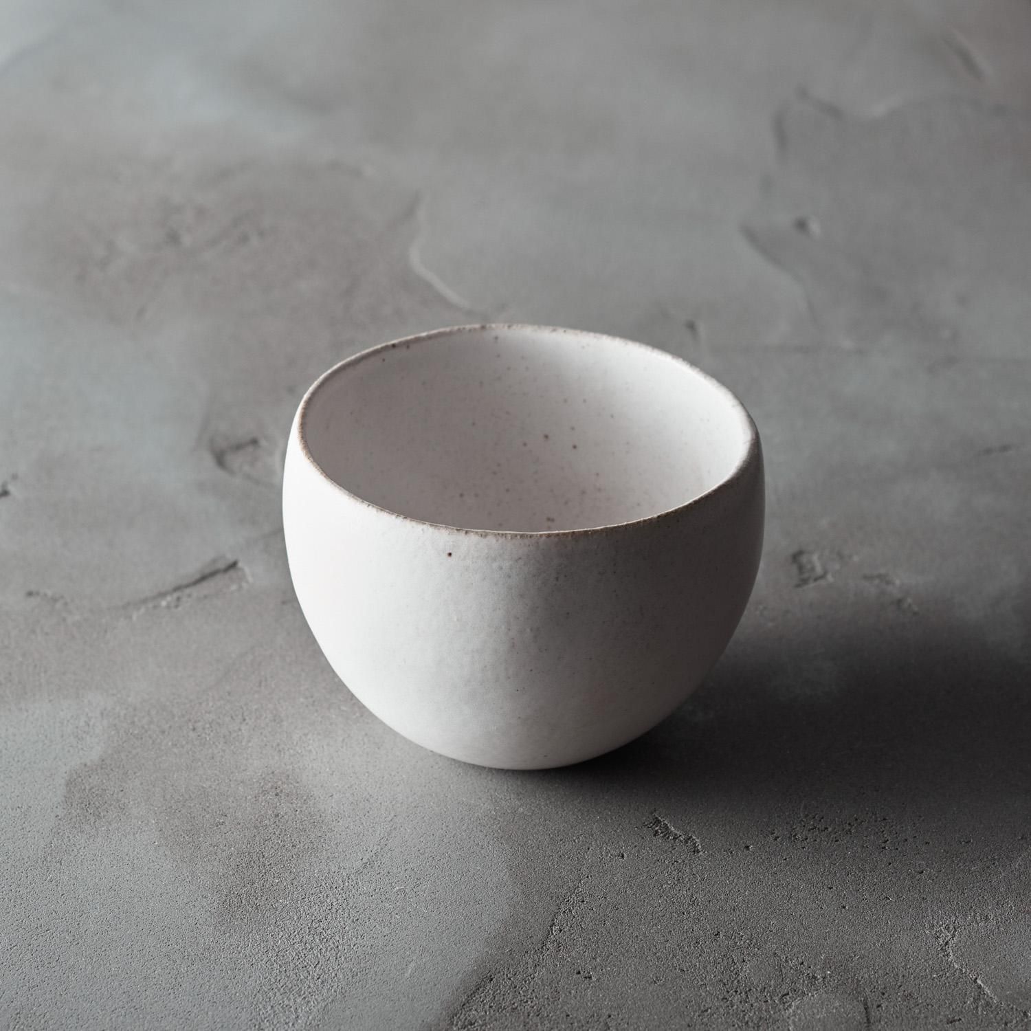 伊藤聡信 青と黄色の花模様の陶器ボウル - メルカリ