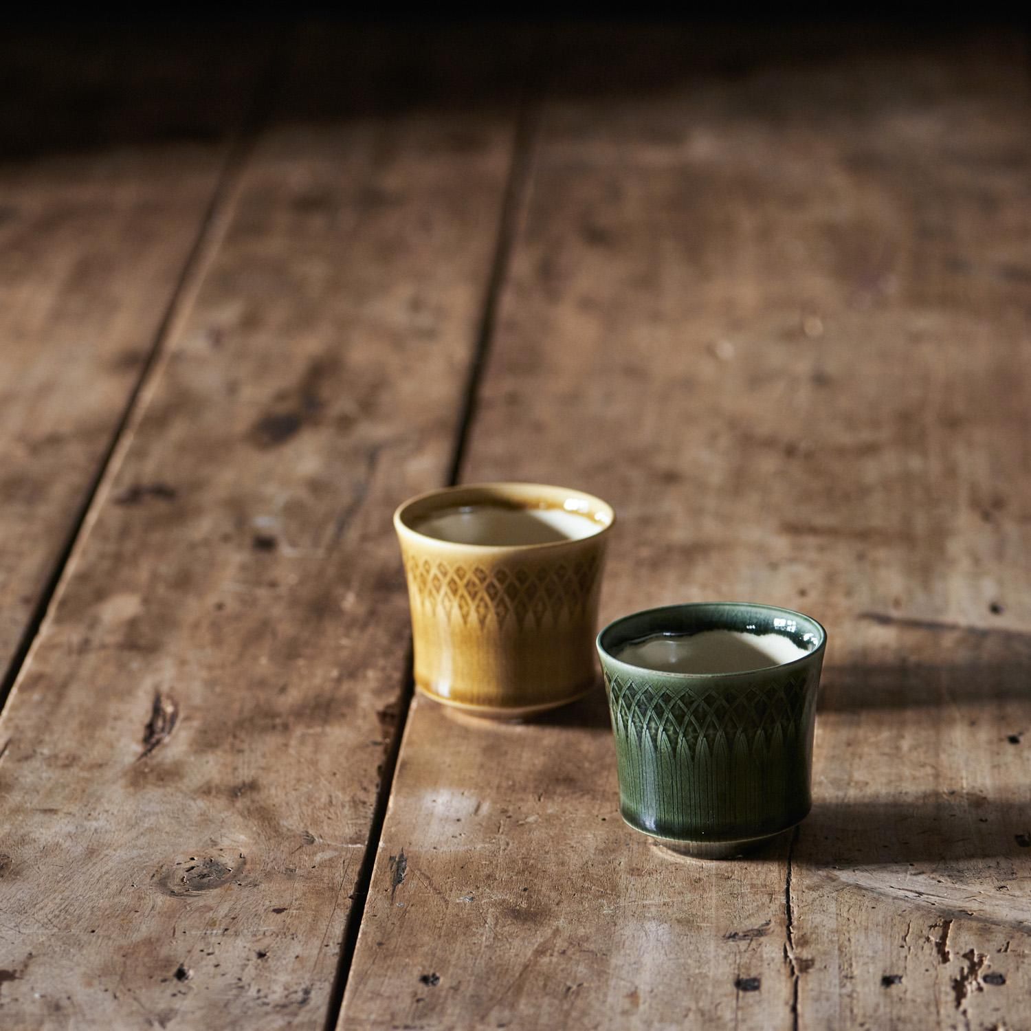 増渕篤宥 釉象嵌青釉 陶小筥 増渕篤宥 青釉釉象嵌茶杯 074 | 桃居 online 展覧会