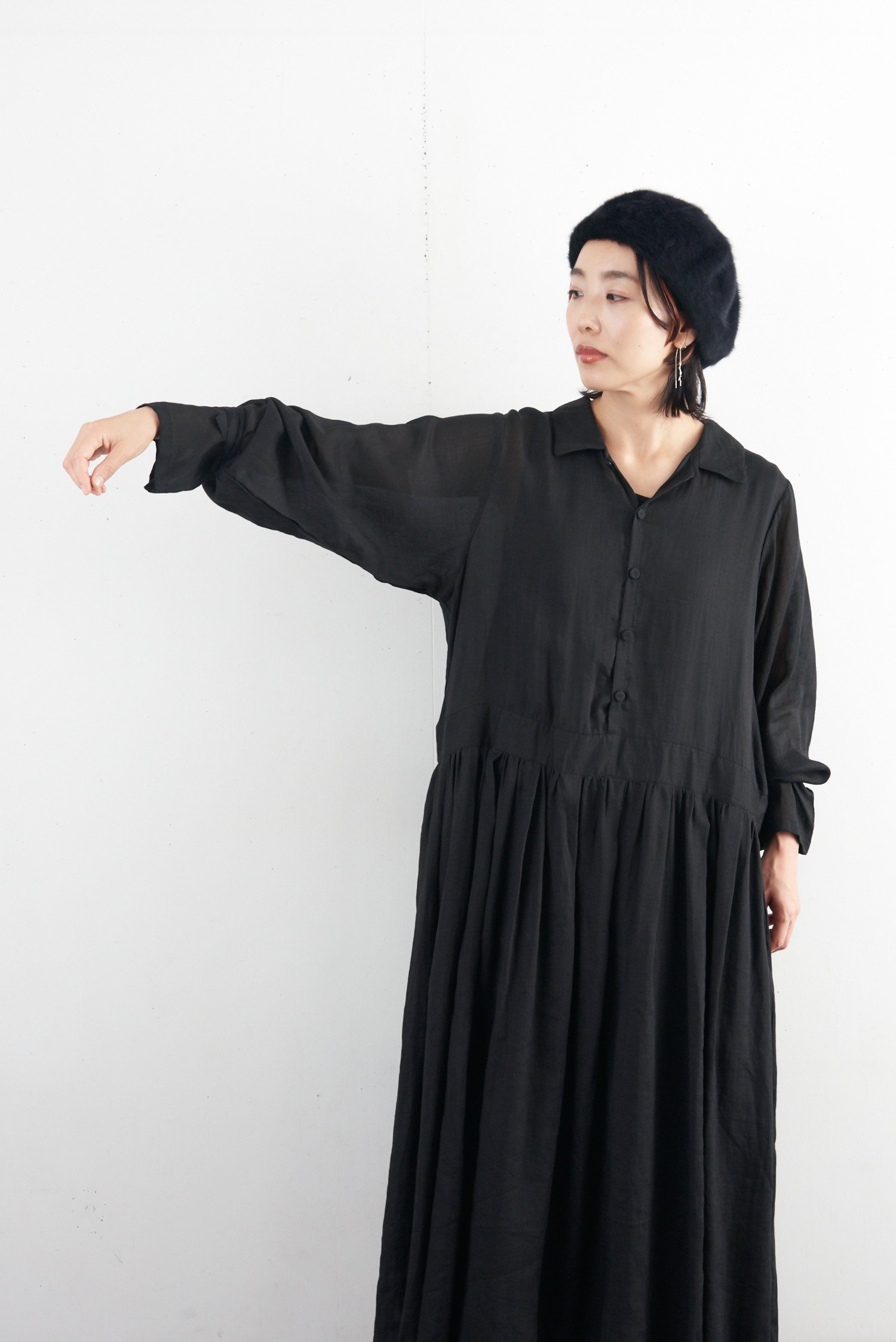 vlas blomme Black dress カバードレス - poooL (online shop)