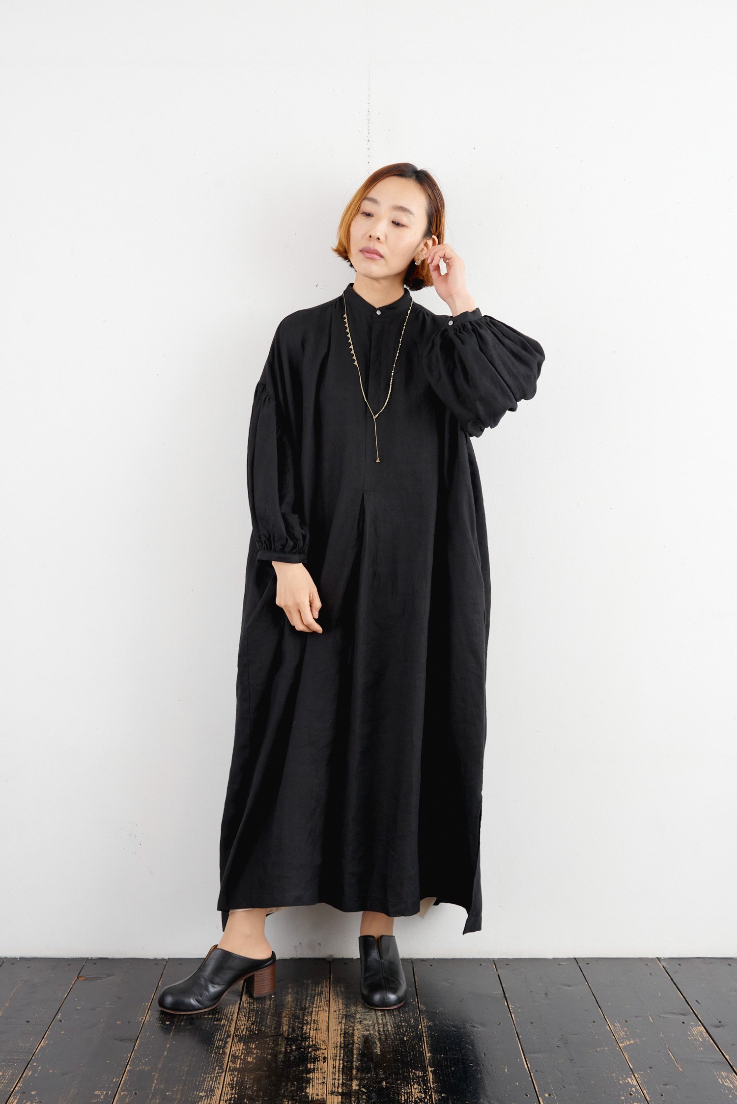 suzuki Takauki puff-sleev dress定価51700円