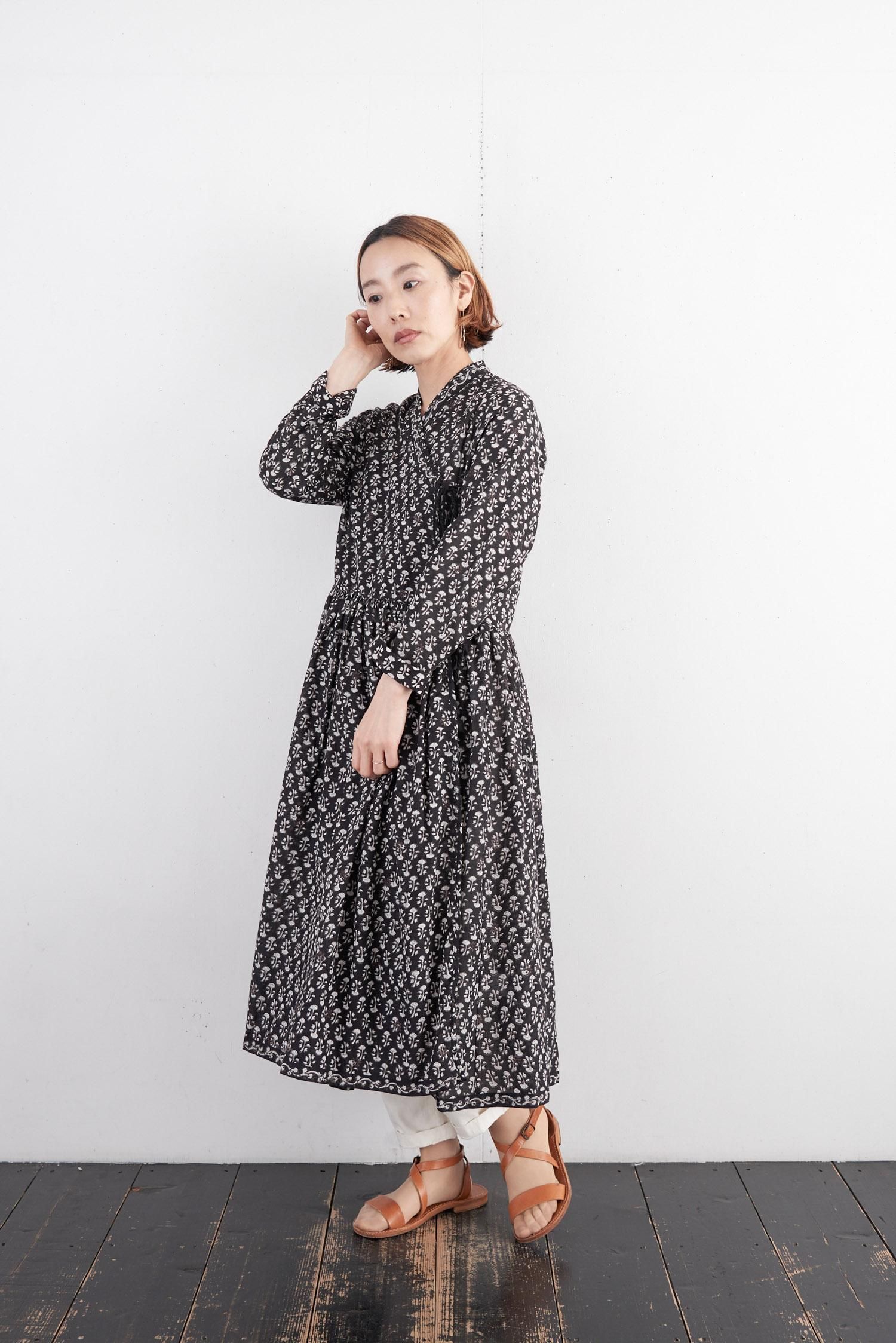 maison de soil Flower block print gathered cache coeur dress