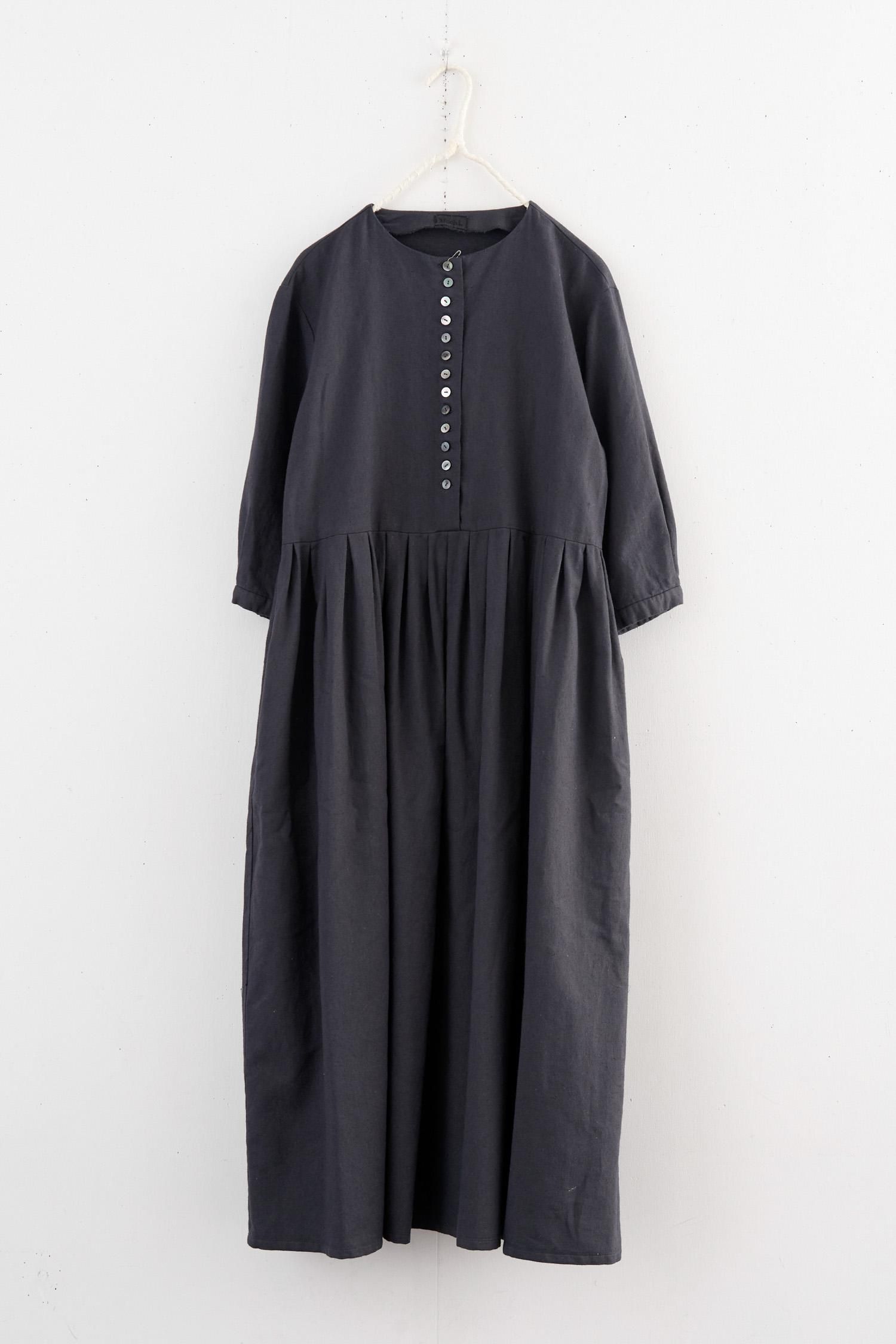Mochi モチ　button dress コットンリネン　ワンピース Mochi モチbutton dress コットンリネンワンピース