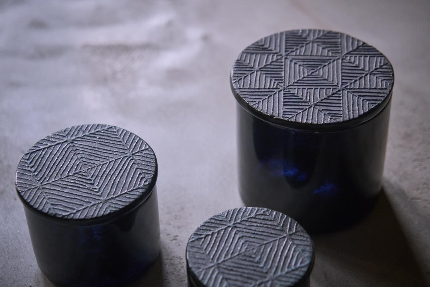 オオタ硝子研究室の蓋物（紺）- poooL (online shop)