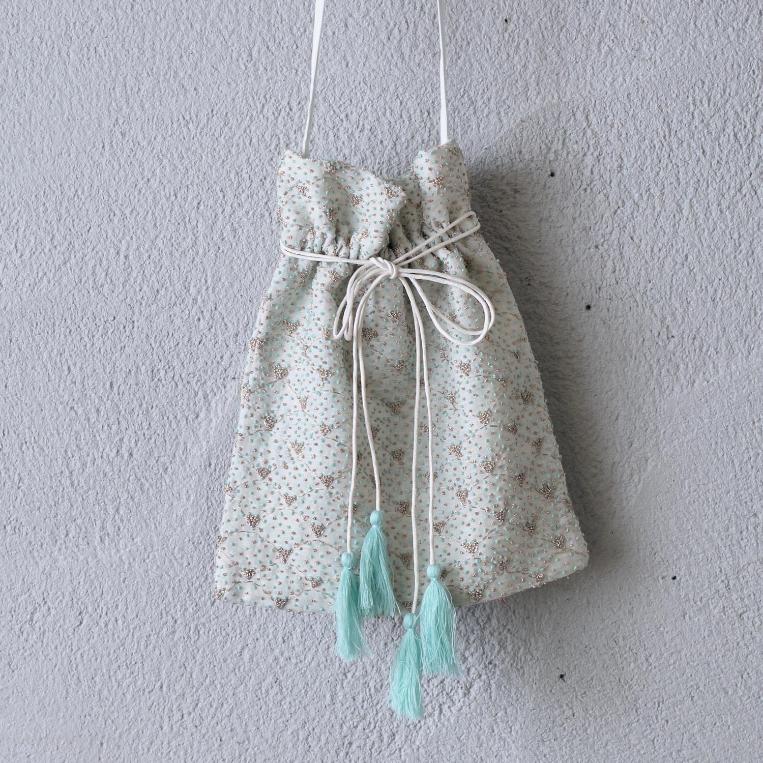 BUNON Linen × Cotton Embroidary shoulder bag（2color） - poooL (online shop)