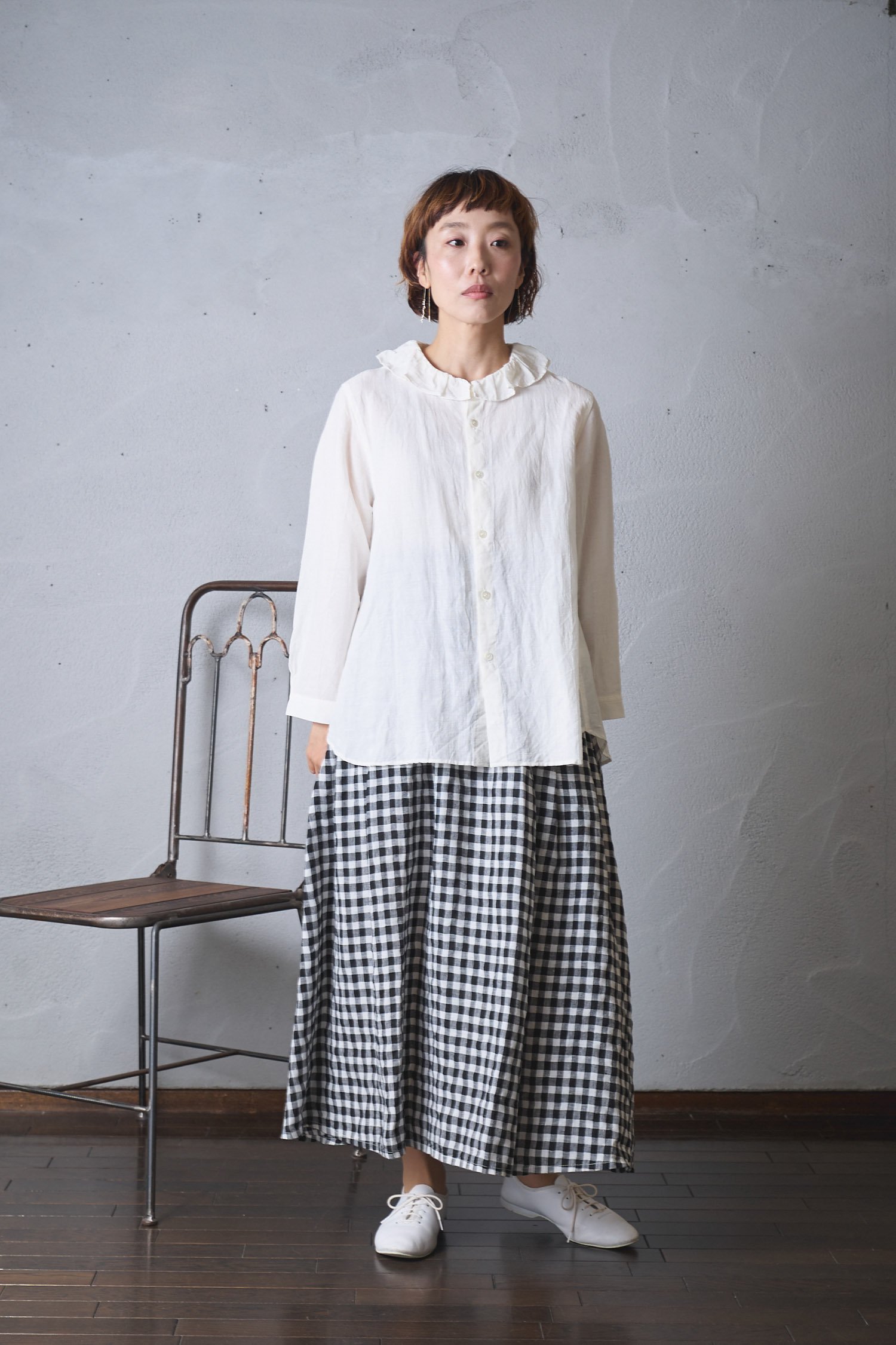 vlas blomme Cotton Linen ガスボイル フリル襟シャツ（2color） - poooL (online shop)