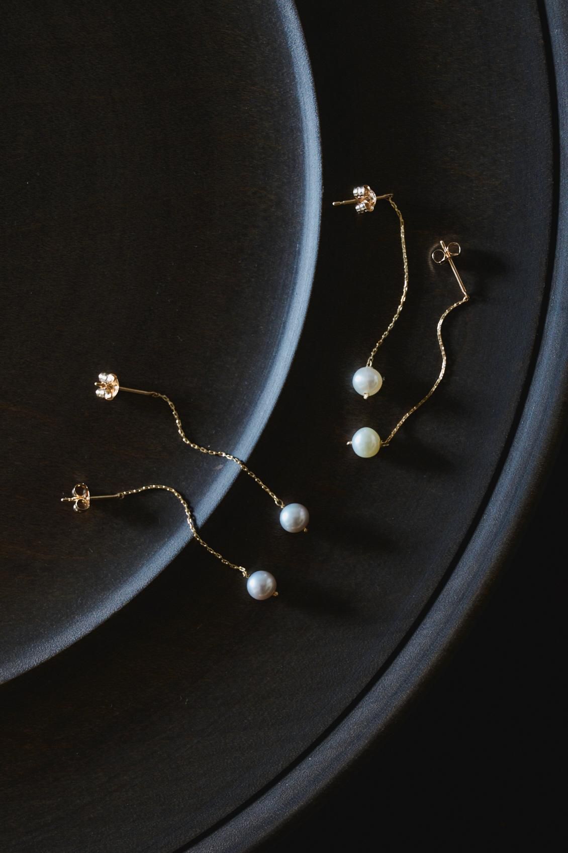 アクセサリー Toile Bijoux 2Pearl Pierce Toile Round pearl chain pierce（2color） - poooL (online shop)