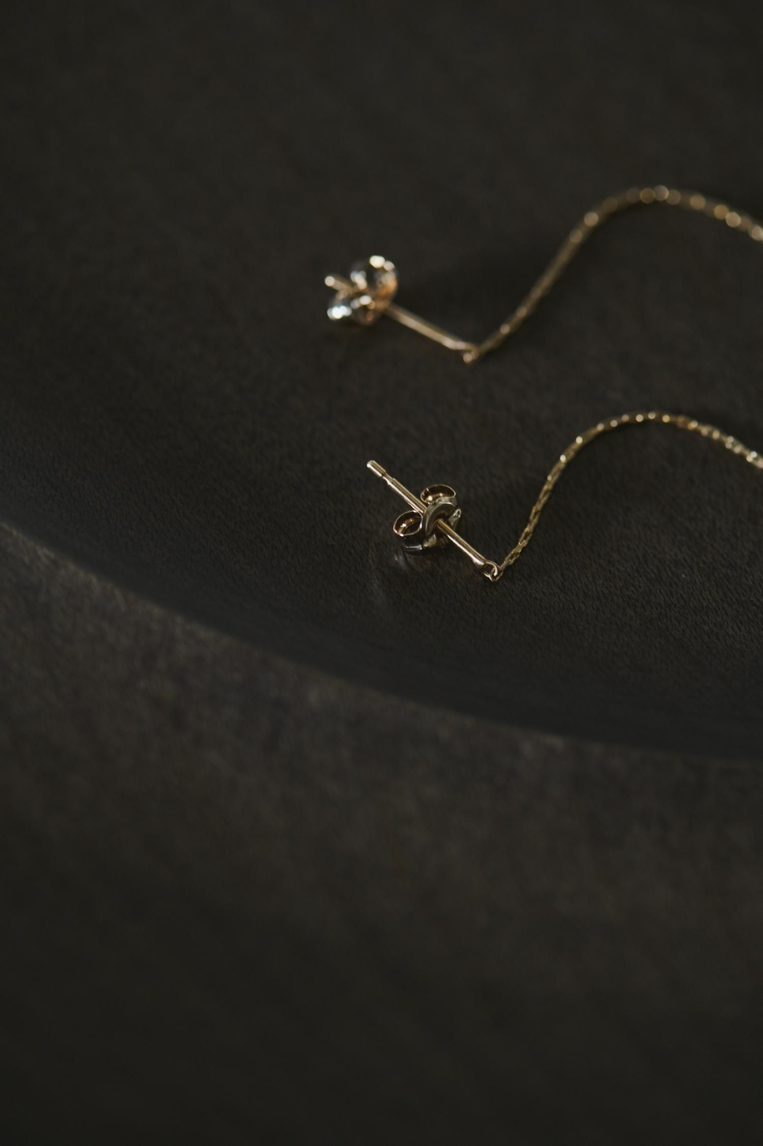 アクセサリー Toile Bijoux 2Pearl Pierce Toile Round pearl chain pierce（2color） - poooL (online shop)