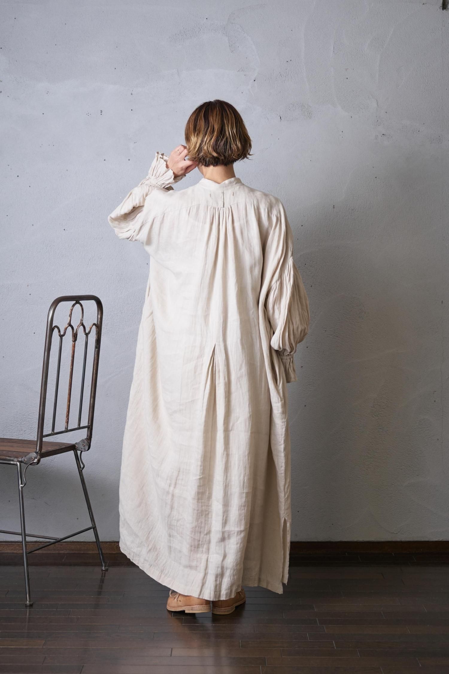 suzuki takayuki puff-sleeve dress(2color S231-24) - poooL suzuki takayuki puff-sleeve dress(2color S231-24) - poooL