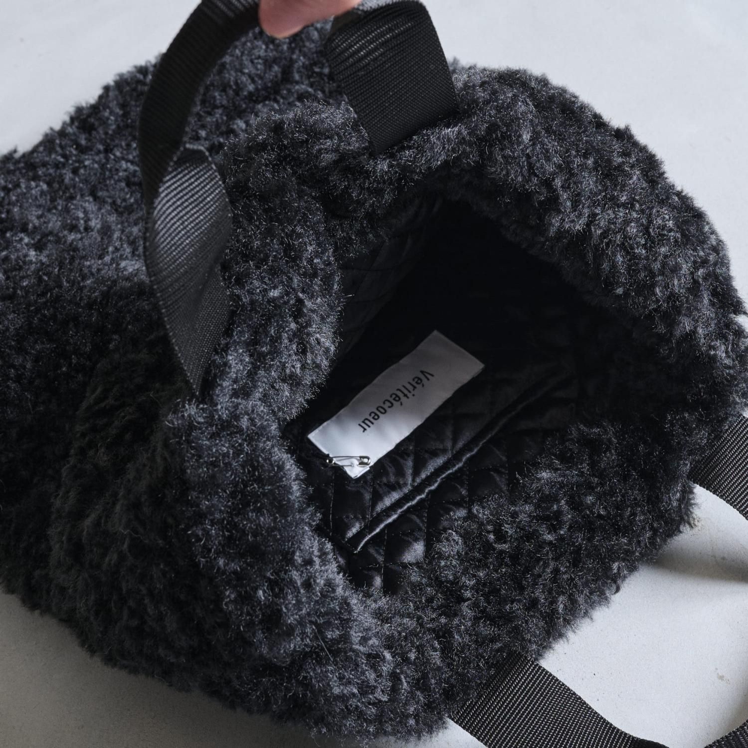 Veritecoeur （23AW）ファートートバッグ（VC-2552） - poooL