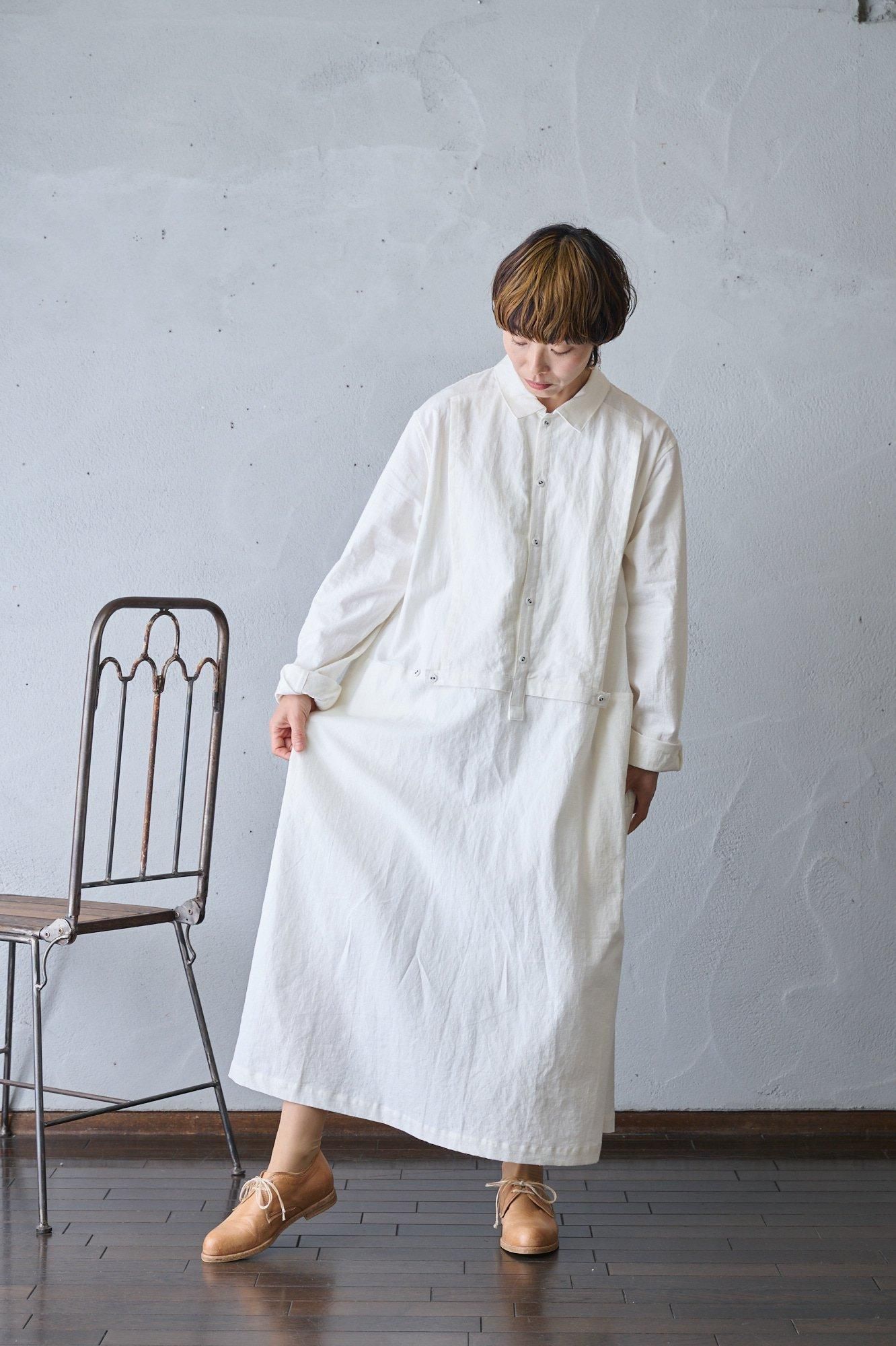vlas blomme Medium linen cotton ビブワンピース（2color）- poooL