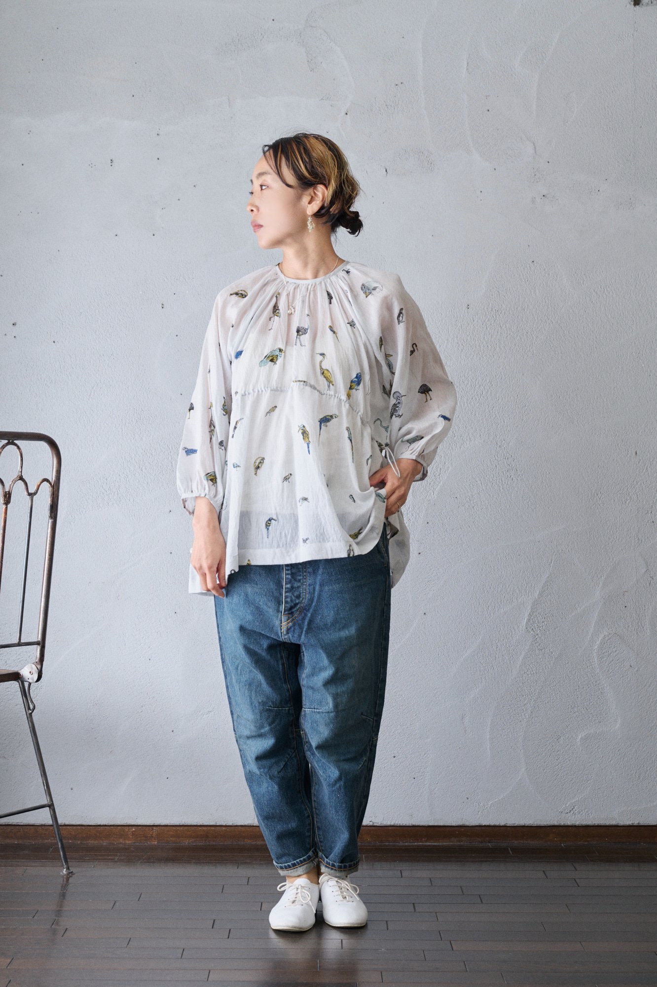 BUNON Birds back button blouse（2color） - poooL (online shop)