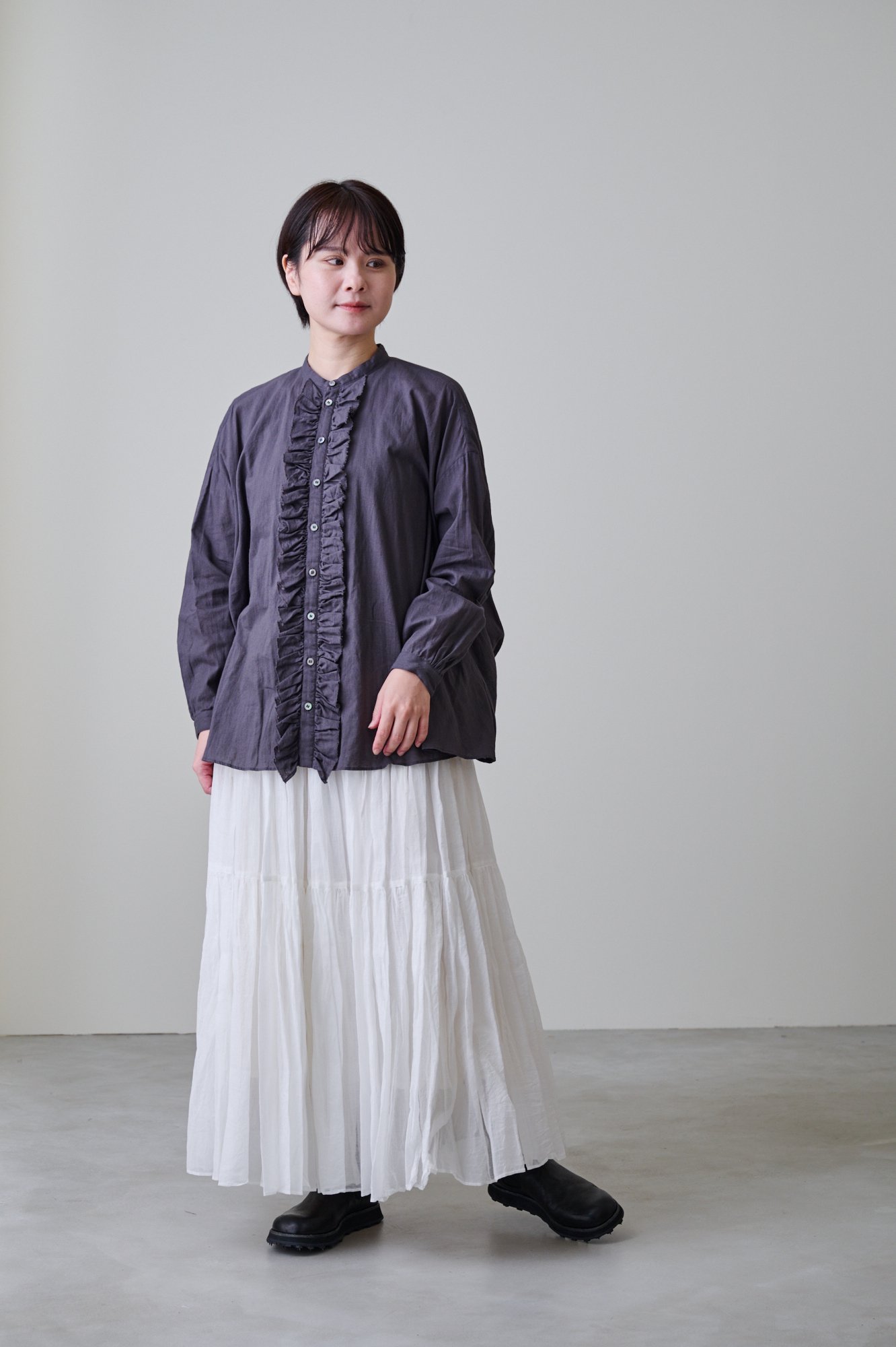 ikkuna/suzuki takayuki ruffled blouse トップス