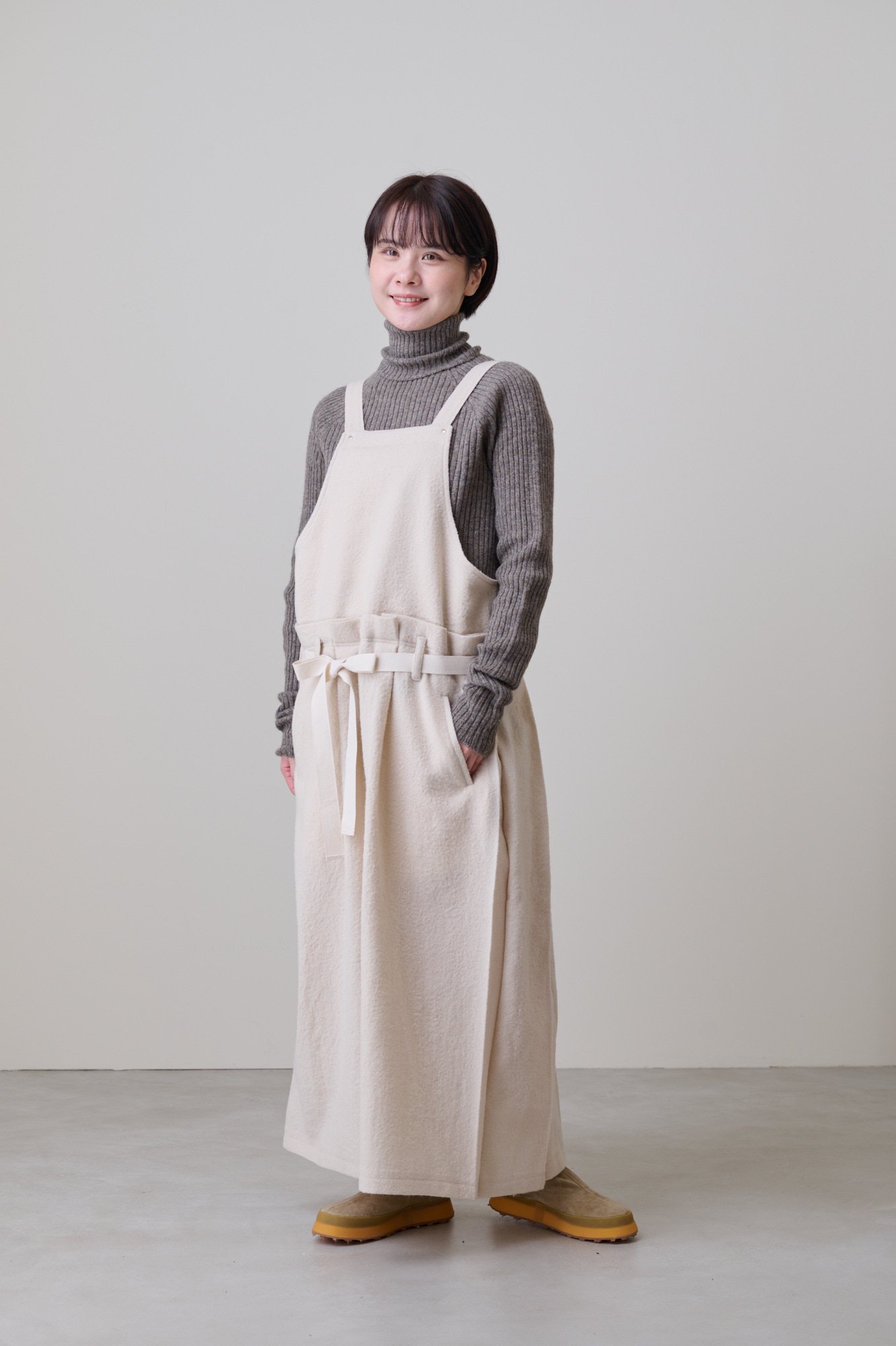 ASEEDONCLÖUD Sankayo apron dress（Foggy wool）- (online shop)