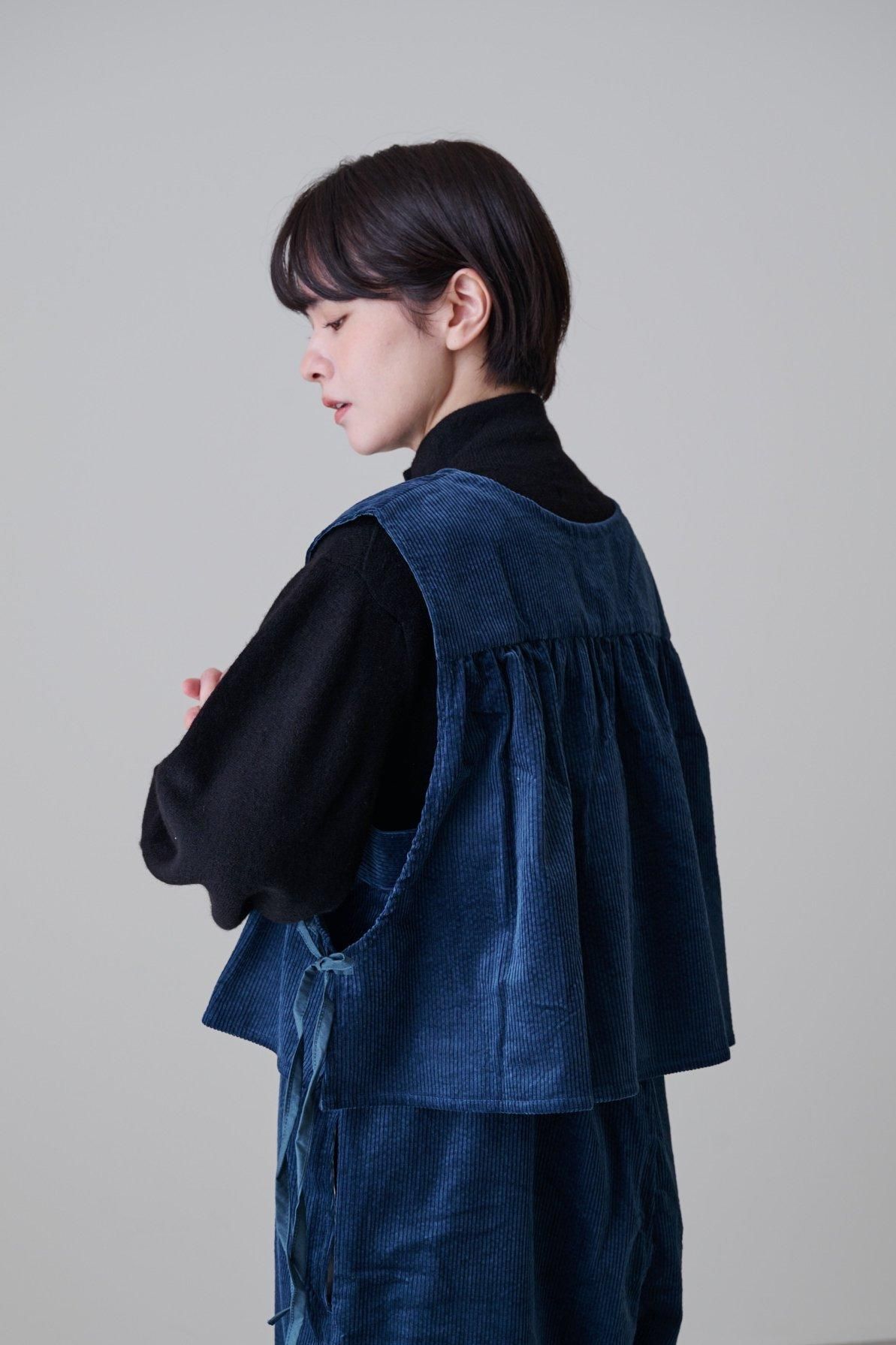 25SS 【Yarmo】 Cropped Tabard Yarmo Cropped tabard（2color） - poooL (online shop)