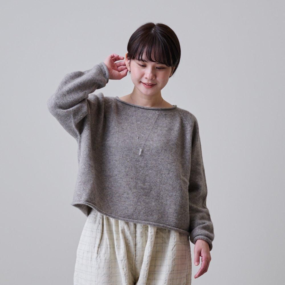 FACTORY ウール（ヤク）100% クルーネックセーター グレージュ Factory ヤク ロールネックセーター（2color）- poooL (online