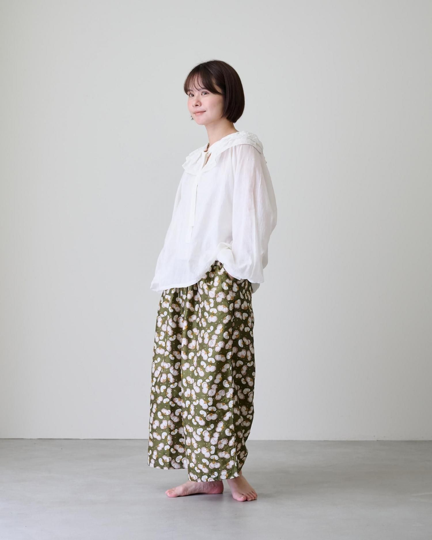 専用ページ♡ bunon ブノン 刺繍 花柄パンツ M BUNON Khadi silk flower print & embroidery Tuck pants- poooL