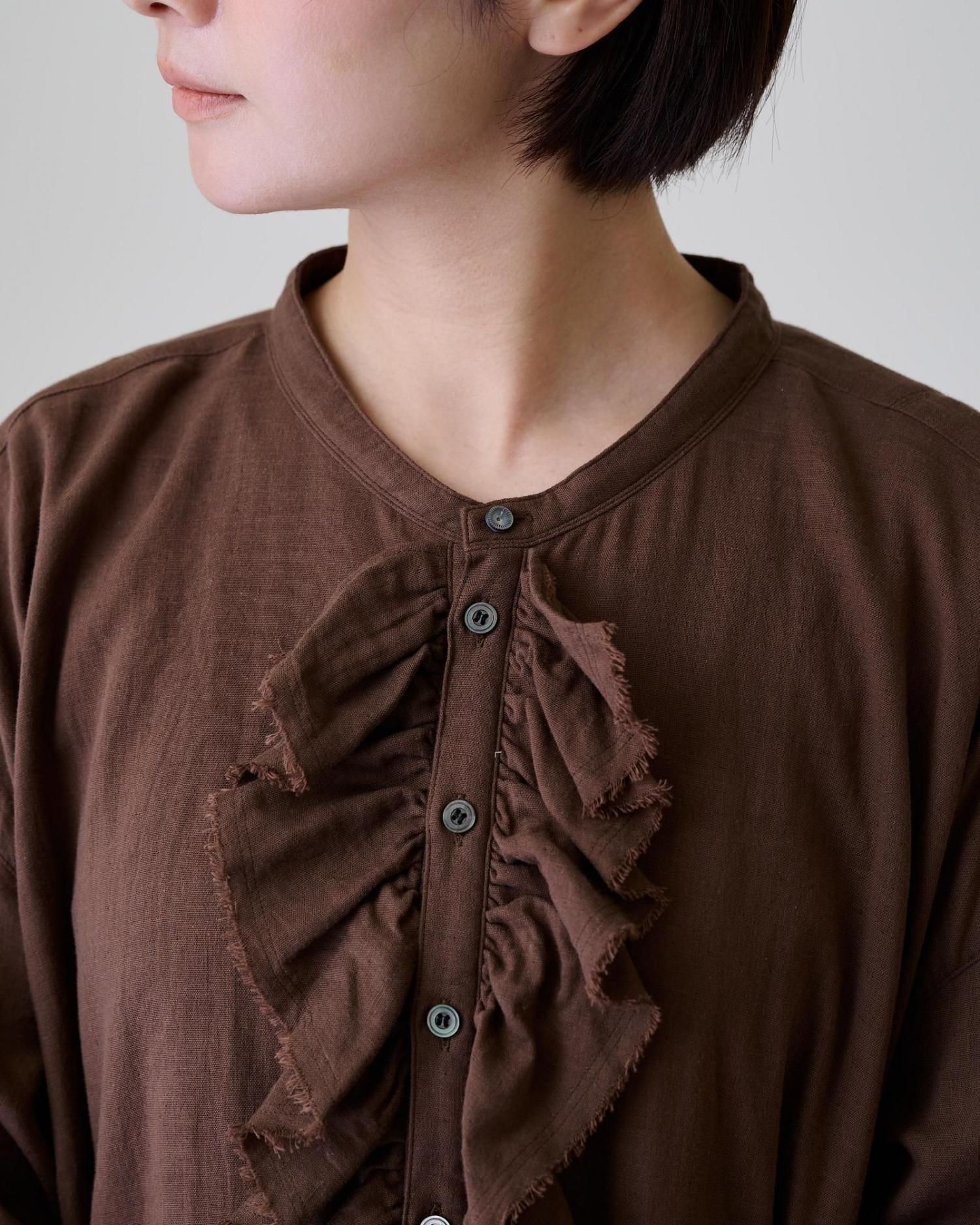 ハンドメイド作家shizuka's 大きなふりる襟わんぴーす ハンドメイド作家 shizuka's YUMA花柄 大きなふりる襟ワンピース