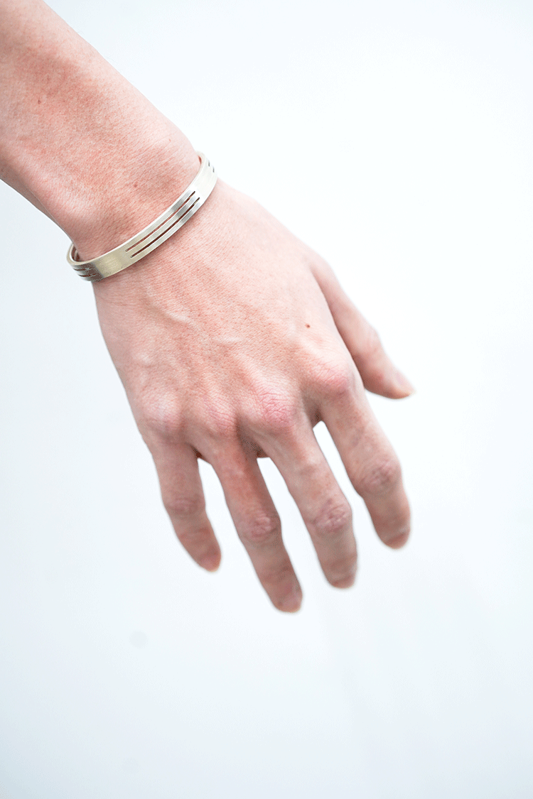 LE GRAMME punched bracelet(brushed/19g)