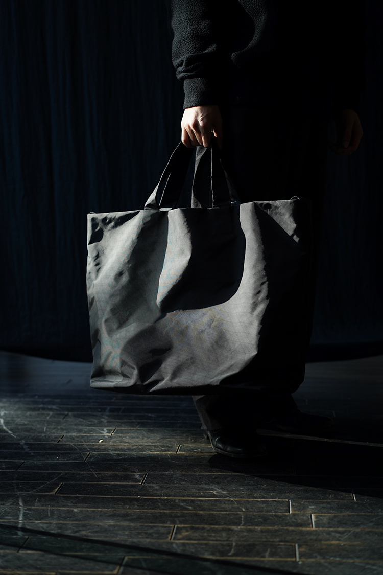 Aeta SHOULDER TOTE L / BLACK - Unlimited lounge | ONLINESTORE Aeta SHOULDER TOTE L / BLACK - Unlimited lounge | ONLINESTORE