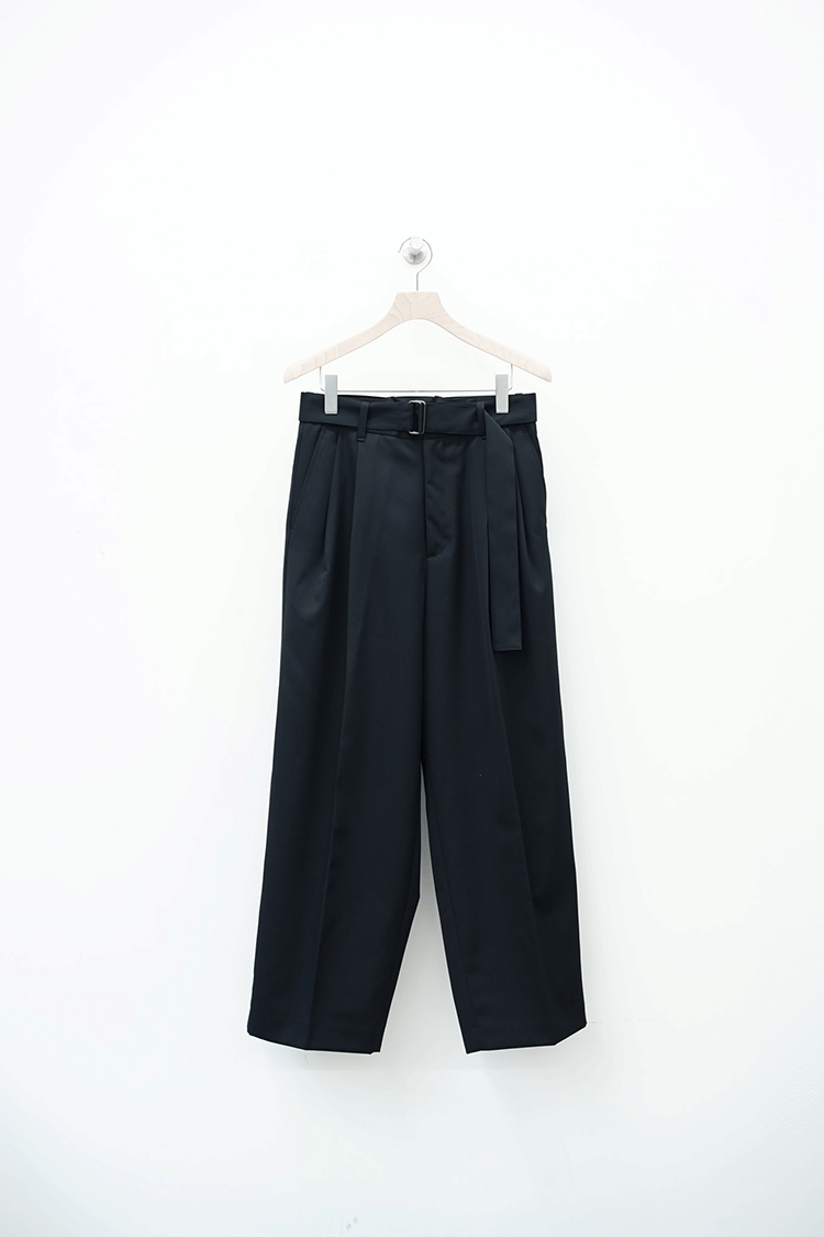 stein BELTED WIDE STRAIGHT TROUSERS / BLACK - Unlimited lounge