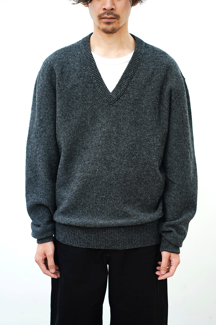 LEMAIRE(ルメール) V-NECK SWEATER / PENGUIN