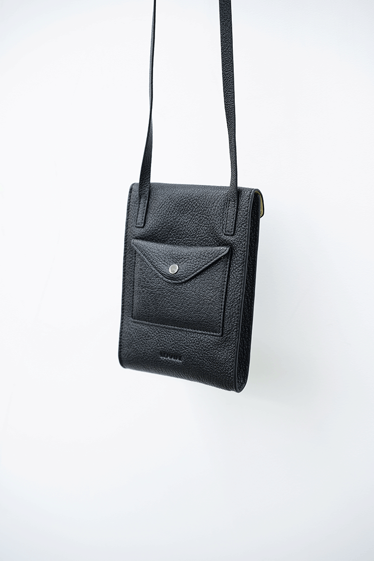 LEMAIRE(ルメール) ENVELOPPE WITH STRAP SHOULDER BAG / BLACK