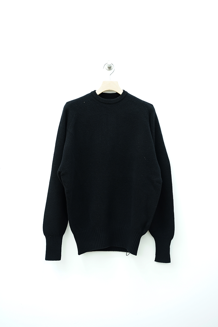 POSTELEGANT Fine Wool Pull-Over Knit / Black