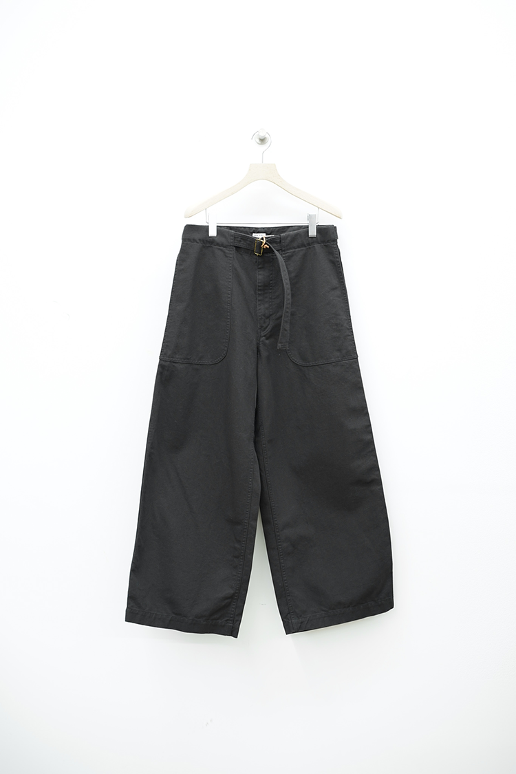 INSCRIRE Cotton Duck Belted Pants / BLACK