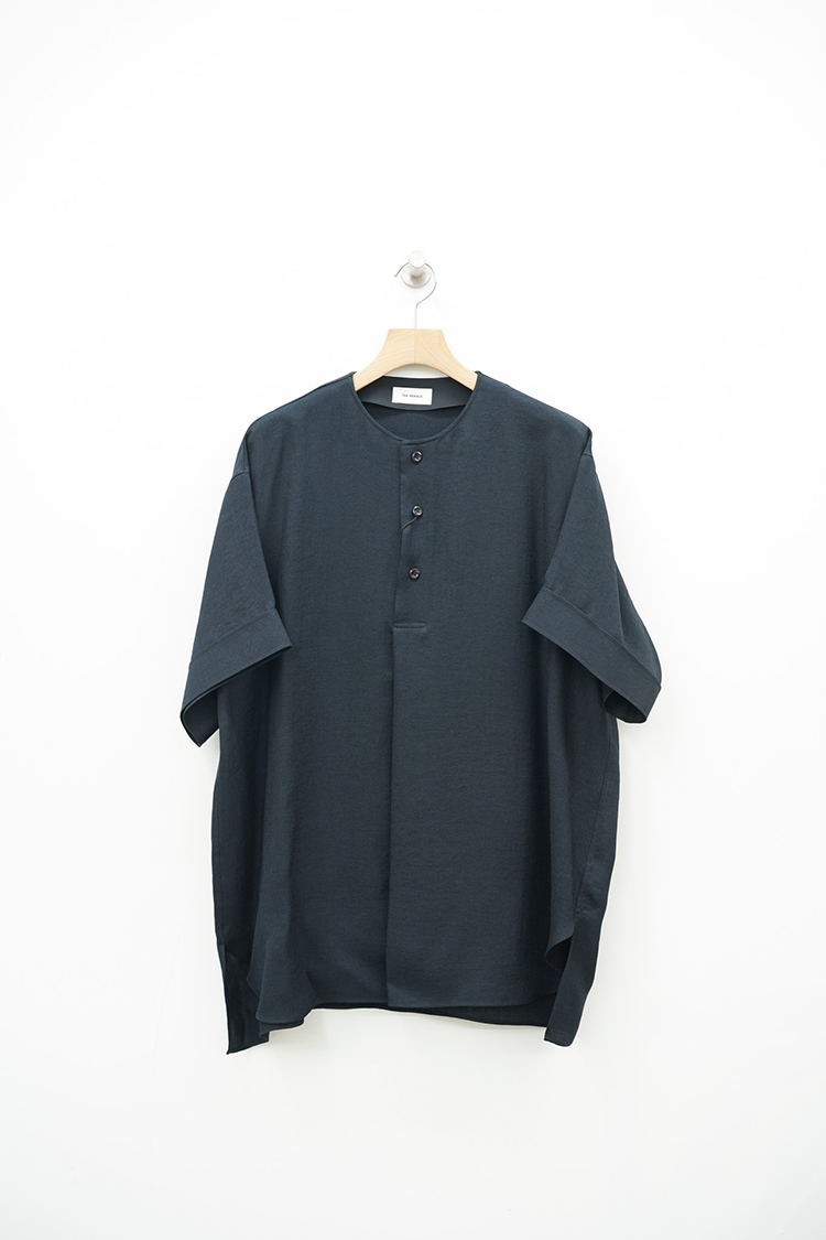 THE RERACS(ザリラクス) FRONT TUCK COLLARLESS S/S PULLOVER 公式通販