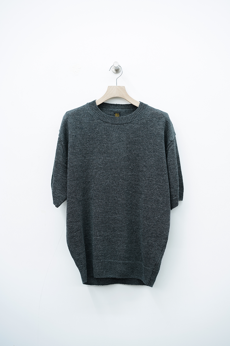 BATONER WASHED HIGH COUNT LINEN CREW NECK / CHARCOAL