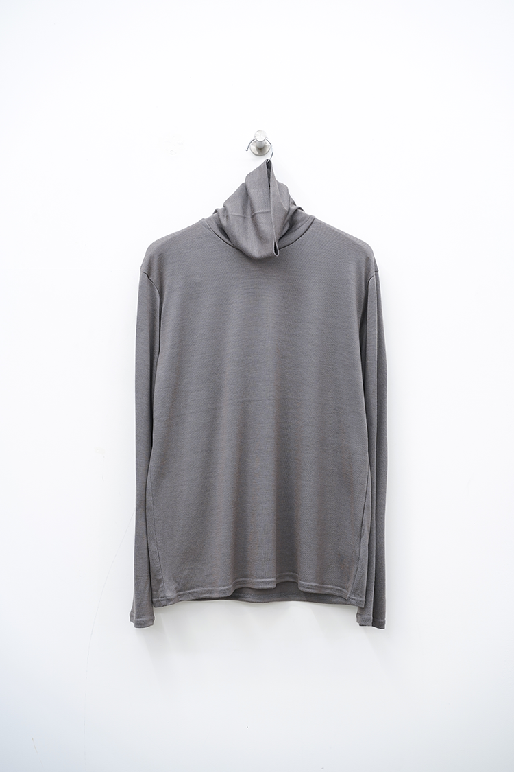 RAINMAKER WASHABLE WOOL HIGH NECK SHIRT / TAUPE