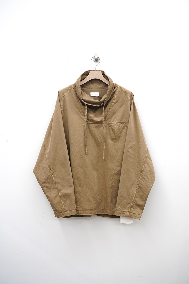 LEMAIRE FUNNEL NECK VAREUSE / CUB BROWN