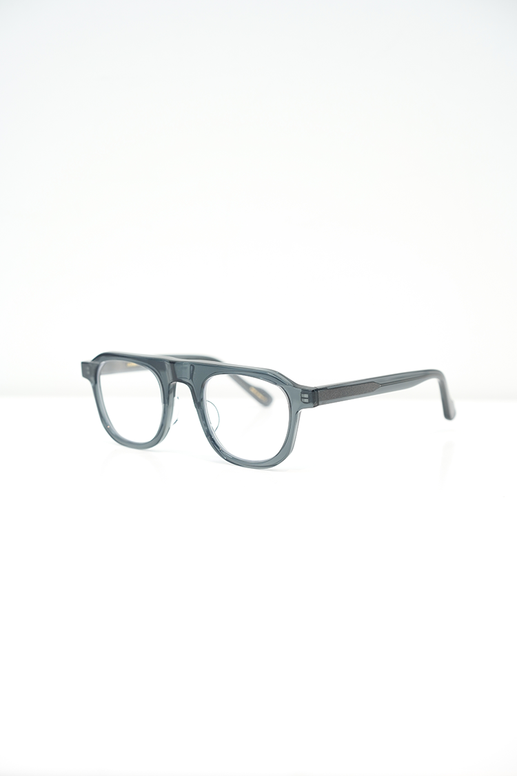 acekearny K-4 (Deep Gray / clear or dark gray lens)