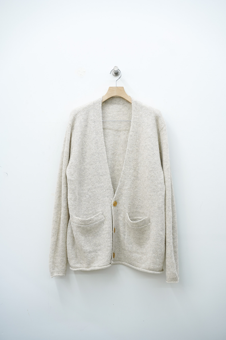 POSTELEGANT Baby Llama Hemp Knit Cardigan / Light Greige