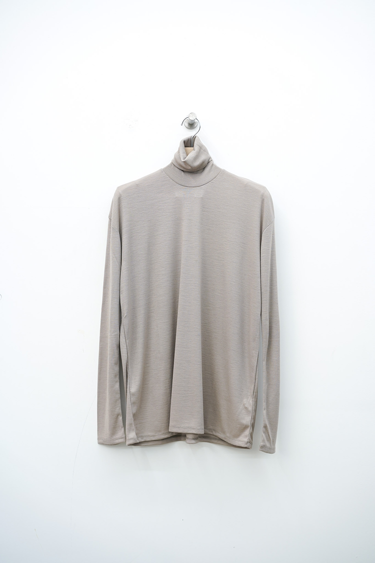 POSTELEGANT Fine Wool Circular Rib High Neck / Light Taupe