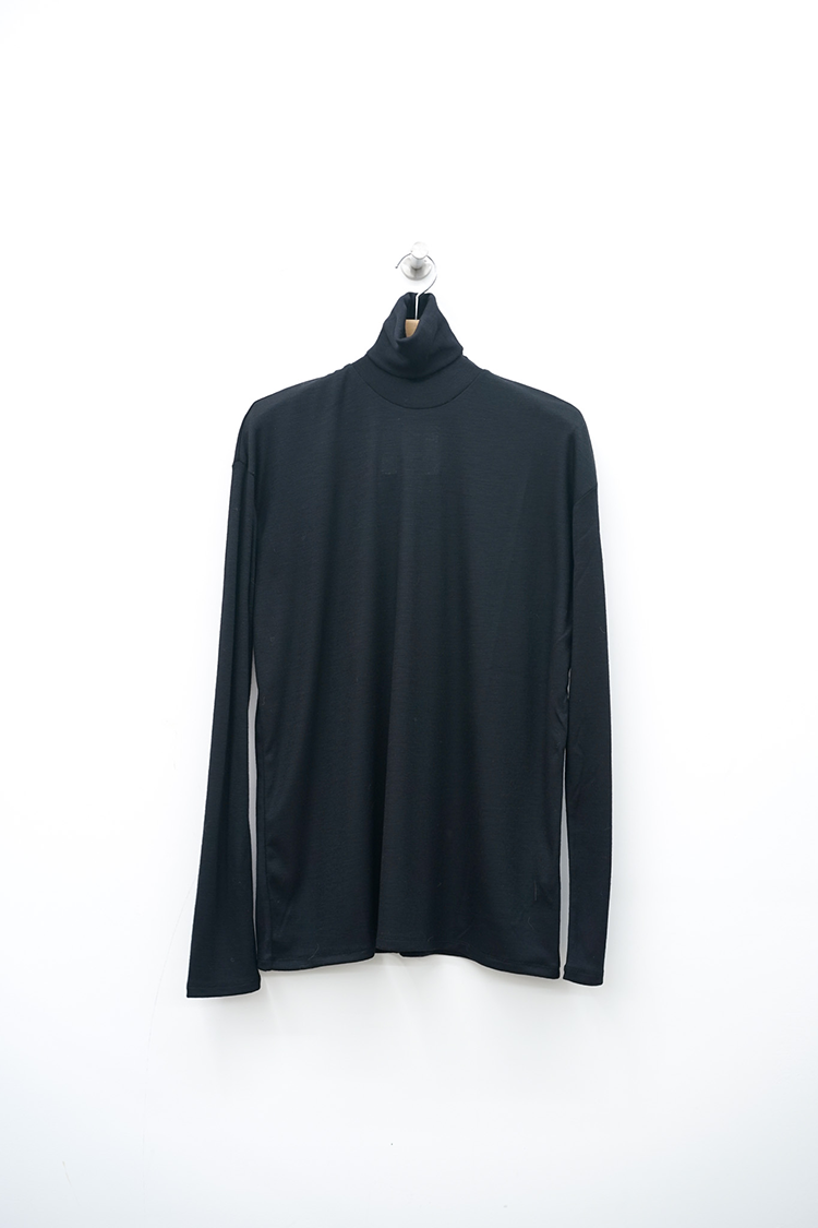 POSTELEGANT Fine Wool Circular Rib High Neck / Black