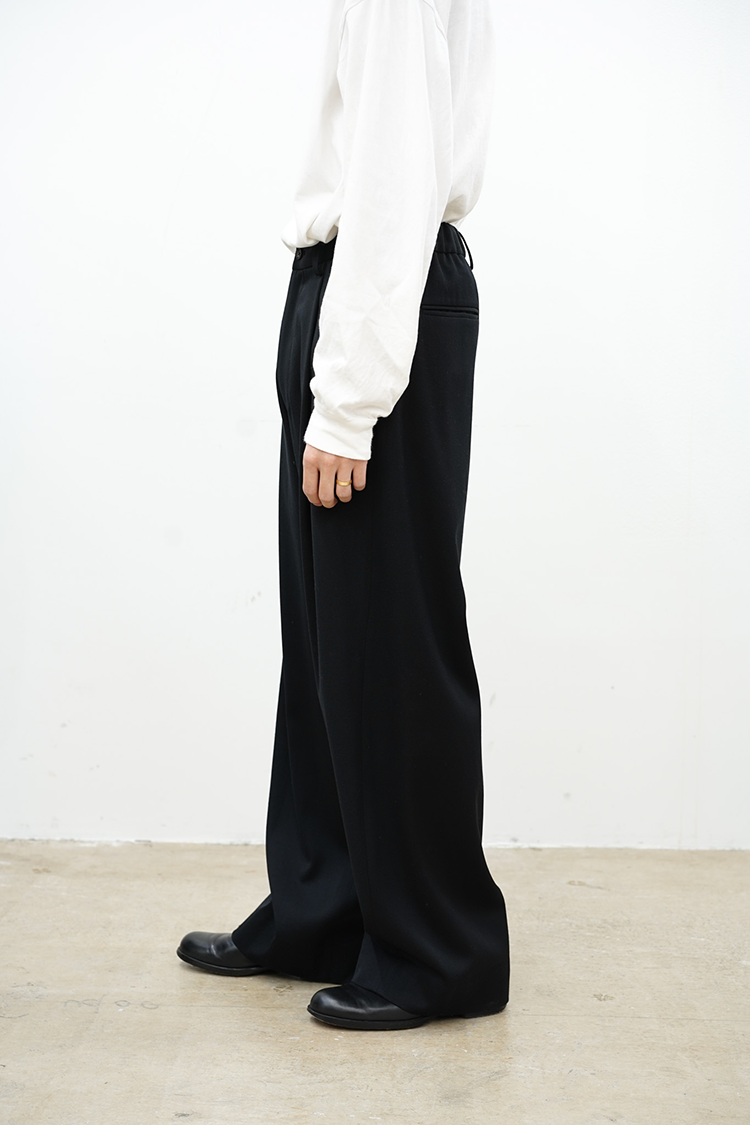 ssstein(シュタイン) W/SI SATIN TWIST SEAM WIDE EASY TROUSERS ssstein(シュタイン) W/SI SATIN TWIST SEAM WIDE EASY TROUSERS