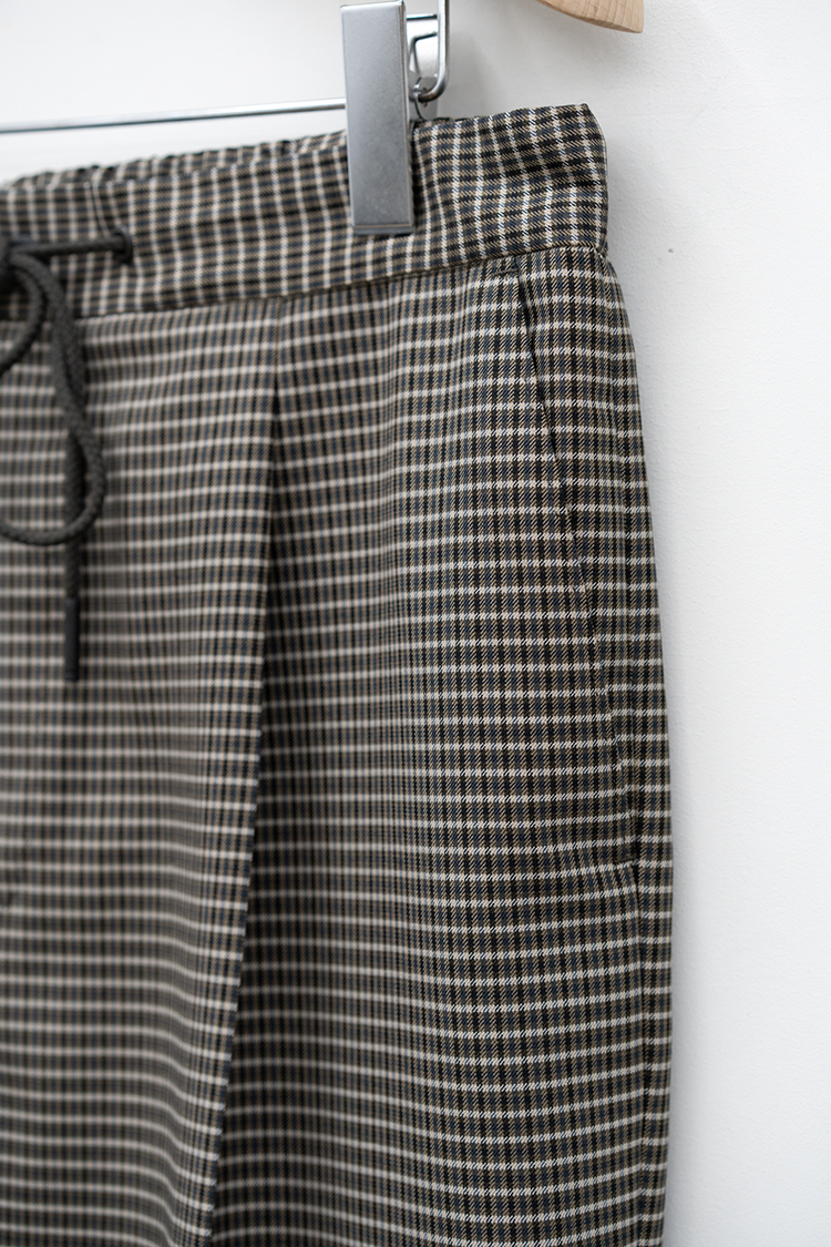 THE RERACS(ザリラクス) THE EASY SLACKS WIDE 公式通販 THE RERACS(ザリラクス) THE EASY SLACKS WIDE 公式通販