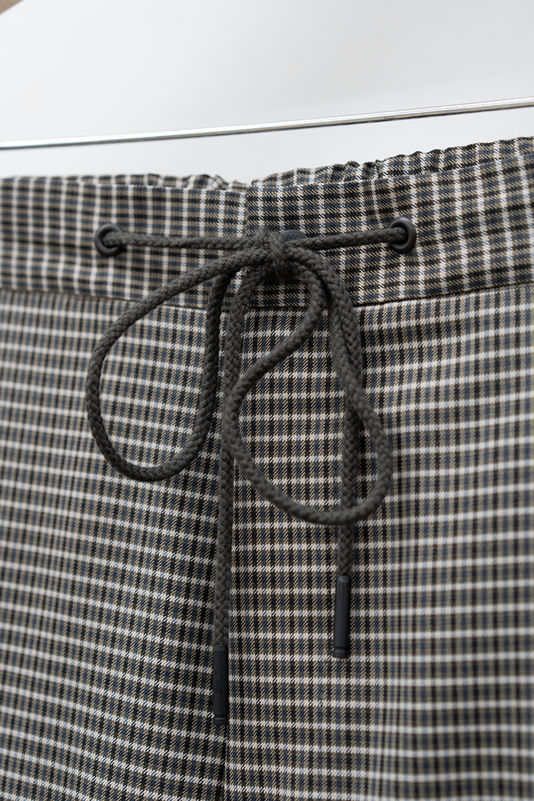 THE RERACS(ザリラクス) THE EASY SLACKS WIDE 公式通販 THE RERACS(ザリラクス) THE EASY SLACKS WIDE 公式通販