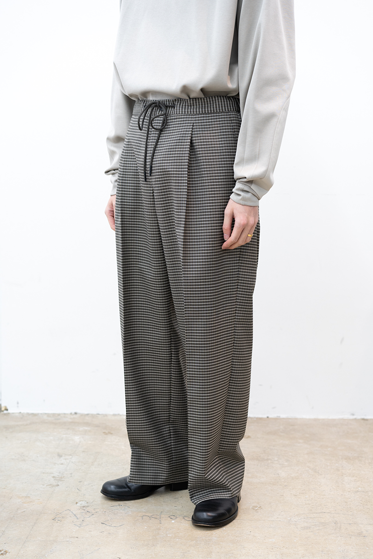 THE RERACS(ザリラクス) THE EASY SLACKS WIDE 公式通販 THE RERACS(ザリラクス) THE EASY SLACKS WIDE 公式通販