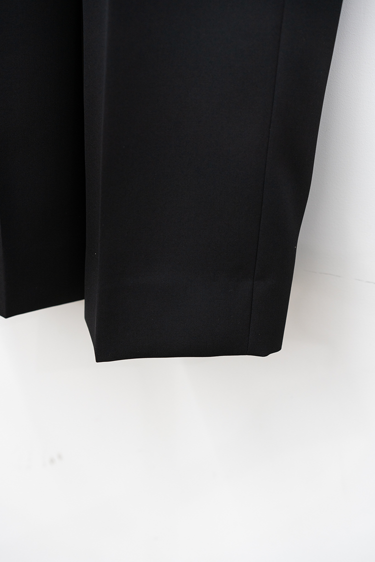 THE RERACS(ザリラクス) THE SLACKS 2TUCK 公式通販 THE RERACS(ザリラクス) THE SLACKS 2TUCK 公式通販