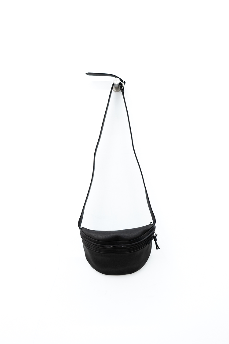 Aeta SHOULDER POUCH M / BLACK