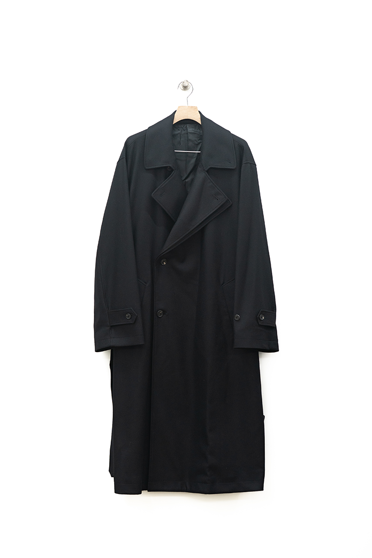 ssstein DOUBLE LAPELED DOUBLE BREASTED COAT / BLACK