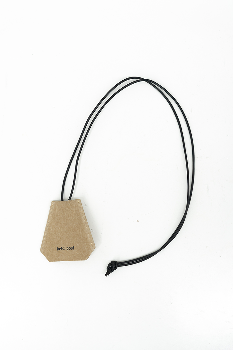 betapost cardboard crochet / BEIGE