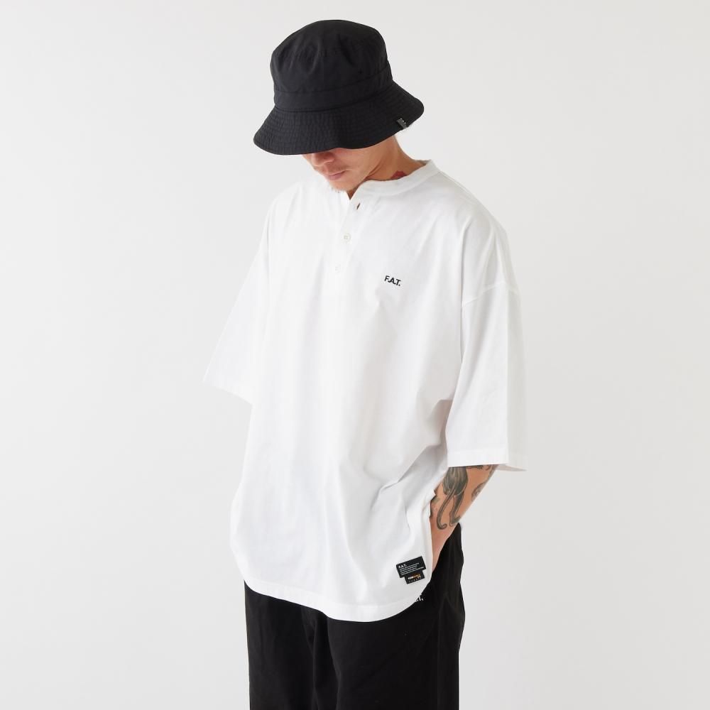 DURABOX - S/S ヘンリーネックTシャツ | F.A.T. - BUNTEN