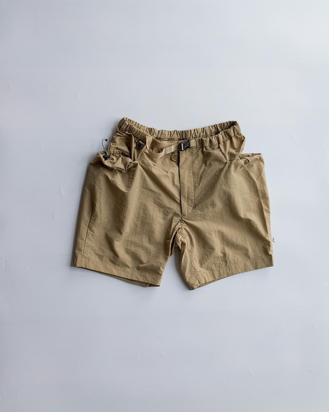 CMF OUTDOOR GARMENT | ナイロンショーツ - BUNTEN