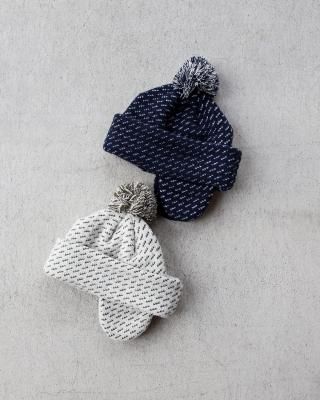 <img class='new_mark_img1' src='https://img.shop-pro.jp/img/new/icons8.gif' style='border:none;display:inline;margin:0px;padding:0px;width:auto;' />LAST 1 FOUND FEATHER | TORI BEANIE