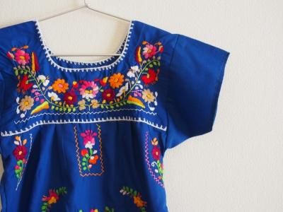 メキシコ刺繍kidsワンピース 1 140 ブルー メキシコアクセサリー 雑貨 チチネオ メキシコ刺繍kidsワンピース 1 140 ブルー メキシコアクセサリー 雑貨 チチネオ