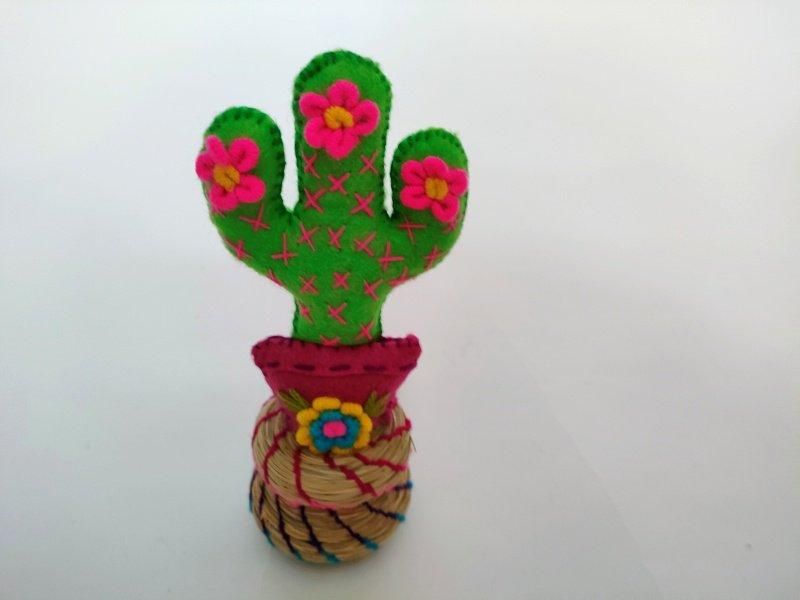 希少品！70s〜ネイティブアメリカン　カクタス花サボテン金属置物　メキシコ製雑貨 希少品！70s〜ネイティブアメリカン カクタス花サボテン金属置物